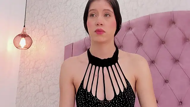 saraa joness  online show from 03-22-26, 06:42