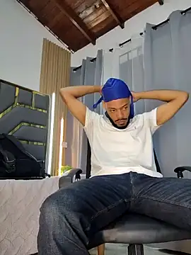 Oliver bigblack cock online show from 04-22-26, 06:04