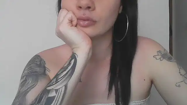 Snapshot of anastasia-evans chatting on 04-21-26, 04:46 anastasia-evans online show from 04-21-26, 04:46