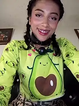 Snapshot of KattyBerryX chatting on 06-14-26, 02:24 KattyBerryX online show from 06-14-26, 02:24