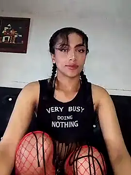 Snapshot of KattyBerryX chatting on 06-14-26, 06:31 KattyBerryX online show from 06-14-26, 06:31