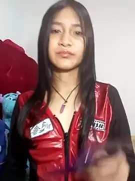 Snapshot of KarolaMendez chatting on 04-23-26, 06:31 KarolaMendez online show from 04-23-26, 06:31
