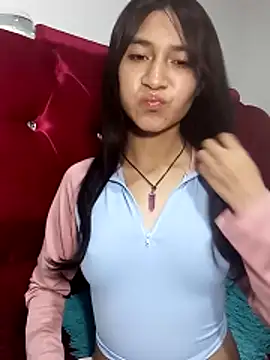 Snapshot of KarolaMendez chatting on 04-01-26, 12:13 KarolaMendez online show from 04-01-26, 12:13
