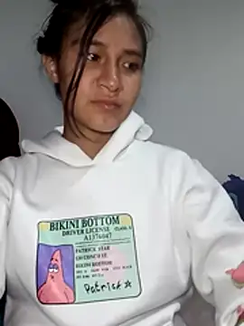 Snapshot of KarolaMendez chatting on 07-03-26, 01:45 KarolaMendez online show from 07-03-26, 01:45