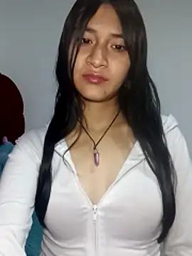 Snapshot of KarolaMendez chatting on 05-14-26, 11:46 KarolaMendez online show from 05-14-26, 11:46