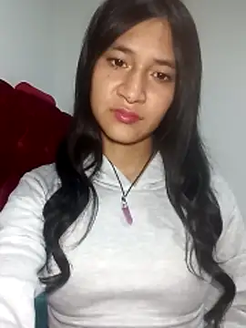 Snapshot of KarolaMendez chatting on 05-17-26, 03:17 KarolaMendez online show from 05-17-26, 03:17