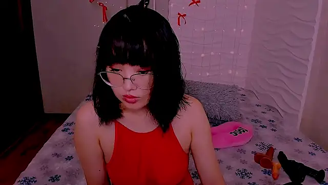 Akiko Yun online show from 06-30-26, 12:43
