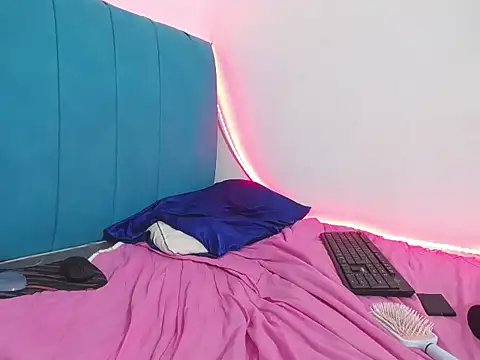 Madisson jones online show from 04-15-26, 07:58