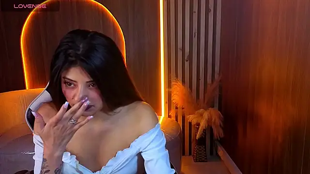 Lia queen tx online show from 04-18-26, 03:09
