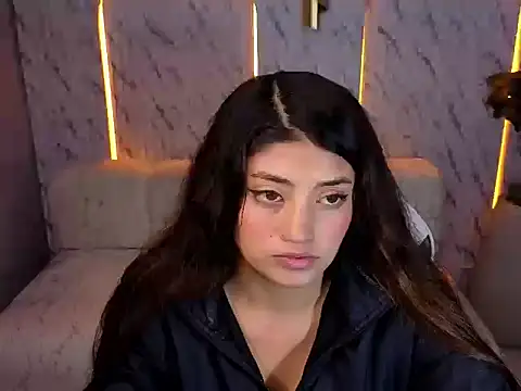 Lia queen tx online show from 03-21-26, 02:57