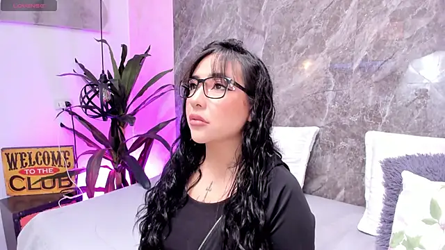 Megan Stein online show from 04-06-26, 08:10