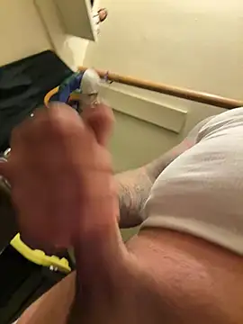 bigpappiii09 online show from 04-18-26, 04:26