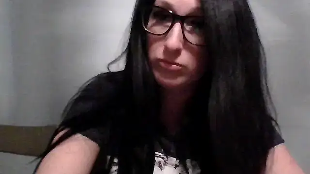 TheVictoriaWolf online show from 03-25-26, 12:11