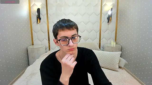 RonBevs online show from 06-10-26, 08:21