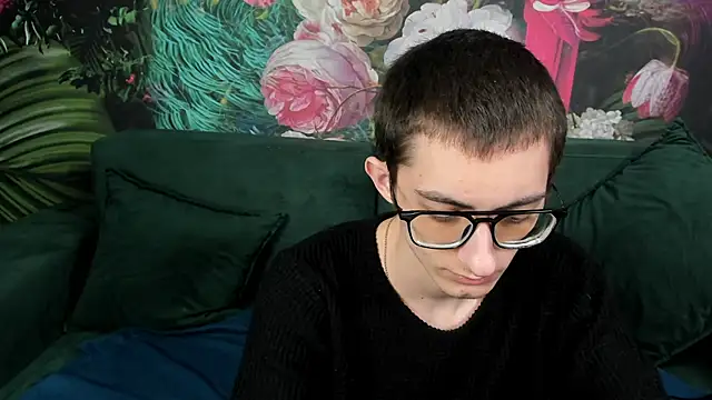 RonBevs online show from 04-11-26, 07:50