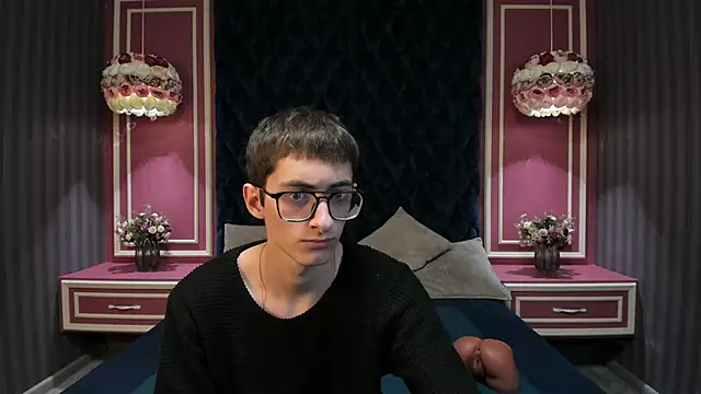 RonBevs online show from 06-06-26, 08:14