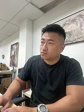 Snapshot of Cunzhangshibage02 chatting on 06-16-26, 10:54 Cunzhangshibage02 online show from 06-16-26, 10:54