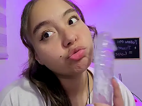 cherry valeria online show from 05-15-26, 06:11