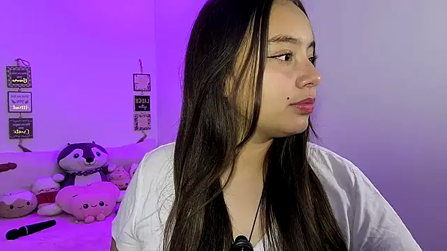 Snapshot of cherry_valeria chatting on 07-08-26, 03:41 cherry valeria online show from 07-08-26, 03:41