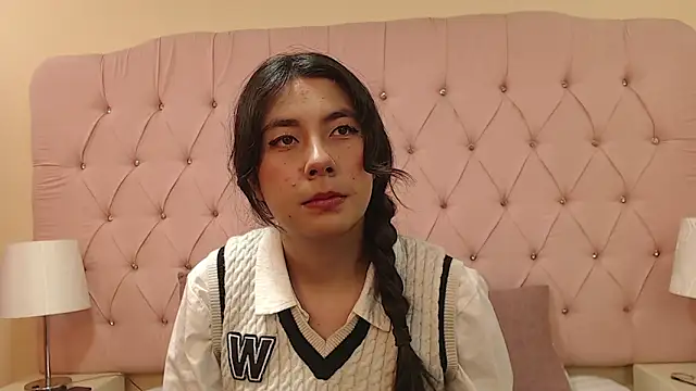 Snapshot of Desire_Ecstasy2 chatting on 05-15-26, 03:26 Desire Ecstasy2 online show from 05-15-26, 03:26