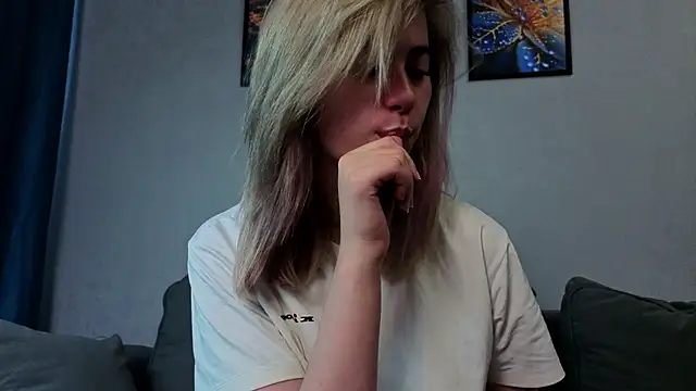 ivygenesis online show from 06-25-26, 04:43