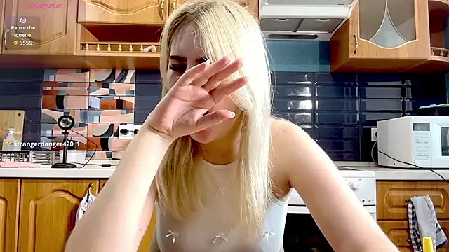 Snapshot of ivygenesis chatting on 05-02-26, 03:23 ivygenesis online show from 05-02-26, 03:23
