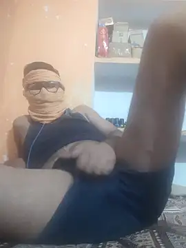 Snapshot of bodymassage455 chatting on 03-26-26, 05:33 bodymassage455 online show from 03-26-26, 05:33