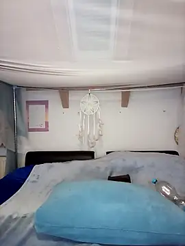 roxy 74 online show from 04-13-26, 08:40