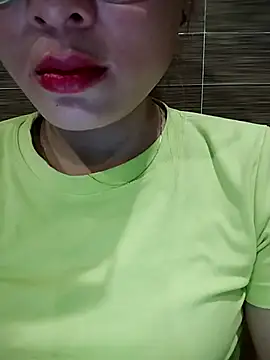 candy flo online show from 05-03-26, 06:51