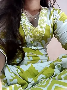 Snapshot of saniya_008 chatting on 05-05-26, 09:23 saniya 008 online show from 05-05-26, 09:23