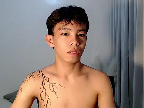 Snapshot of hottasianboy chatting on 06-03-26, 09:52 hottasianboy online show from 06-03-26, 09:52