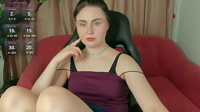 Snapshot of NoraLumi chatting on 05-18-26, 01:05 NoraLumi online show from 05-18-26, 01:05