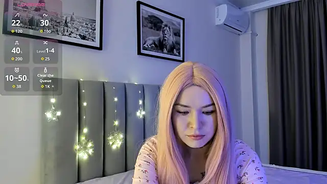 mila sunn online show from 03-13-26, 04:28