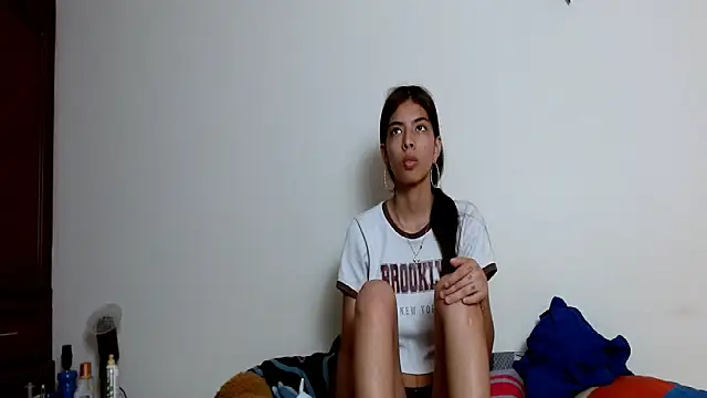 Sweet Scarlett  online show from 06-03-26, 03:39