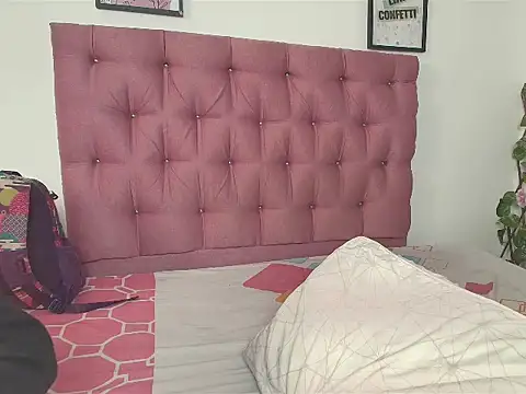 Sweet Scarlett  online show from 05-08-26, 01:37