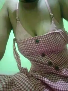 Snapshot of nidhiyadav00 chatting on 04-14-26, 06:24 nidhiyadav00 online show from 04-14-26, 06:24
