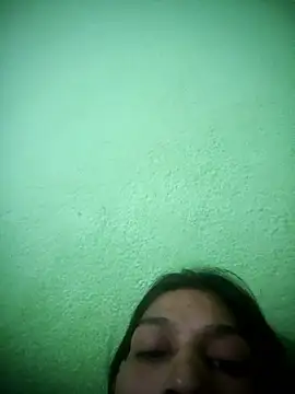 nidhiyadav00 online show from 04-07-26, 07:04