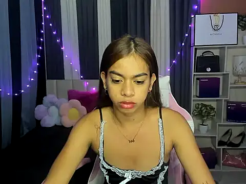 Snapshot of BigCockErich chatting on 07-29-26, 05:23 BigCockErich online show from 07-29-26, 05:23