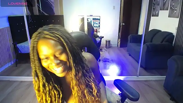 Ebony rizon online show from 04-20-26, 01:24