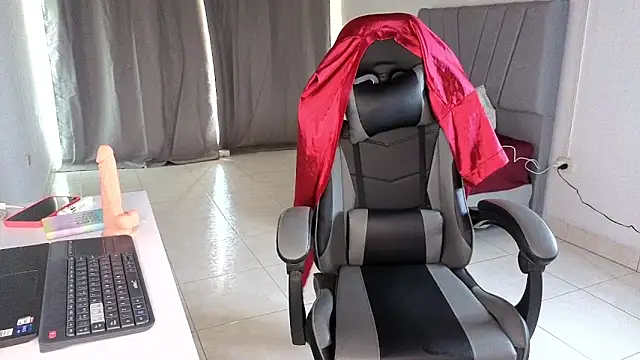 Wendyfzyog3 online show from 03-14-26, 04:24