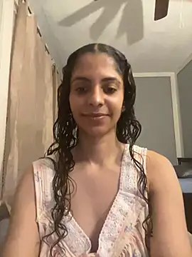 Snapshot of karlatiburcio chatting on 05-06-26, 12:47 karlatiburcio online show from 05-06-26, 12:47