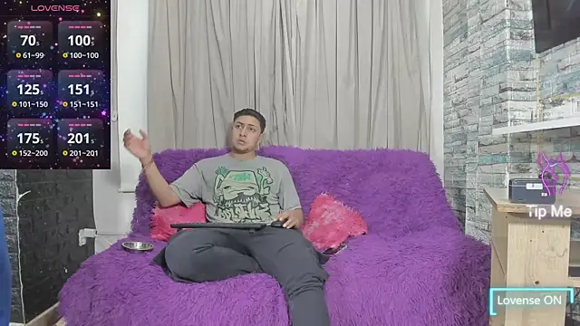 NoahAndBunny online show from 06-18-26, 11:04
