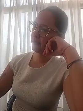 Sofia-desire online show from 04-13-26, 08:35