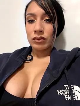 FerrariFrench online show from 09-21-25, 05:12