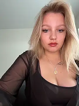 Snapshot of bettyloveu chatting on 06-04-26, 07:46 bettyloveu online show from 06-04-26, 07:46