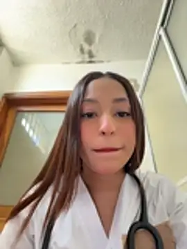 Snapshot of MiaCamille_ chatting on 05-15-26, 06:50 MiaCamille online show from 05-15-26, 06:50