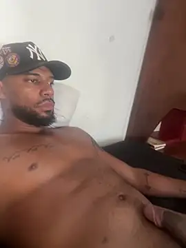 Snapshot of muscle_fit chatting on 03-15-26, 08:05 muscle fit online show from 03-15-26, 08:05