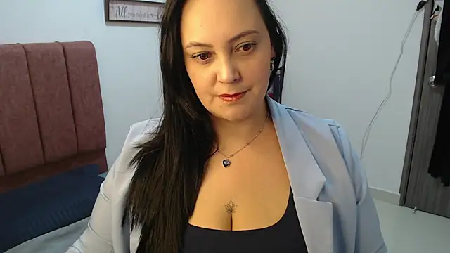 Veroniicabbw  online show from 06-15-26, 01:33