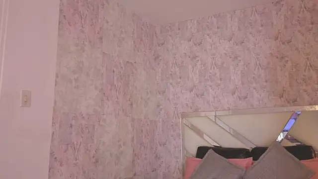 april summer  online show from 04-16-26, 09:04