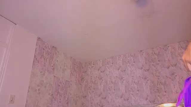 april summer  online show from 03-28-26, 09:05